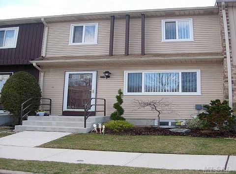 1st image of 46 Townhouse Dr