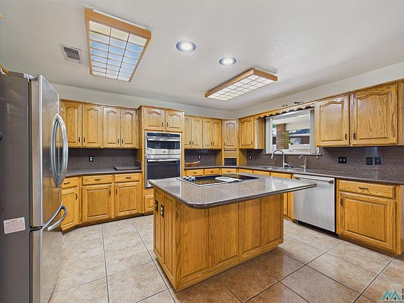 3rd image of 2703 Onate Rd