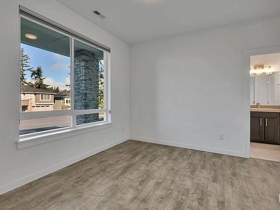 5th image of 7872 198th Avenue Pl E