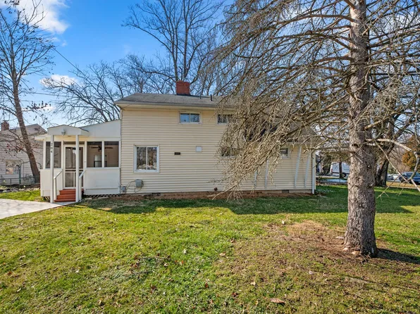 204 Cedar Ln, Rockville, MD 20851