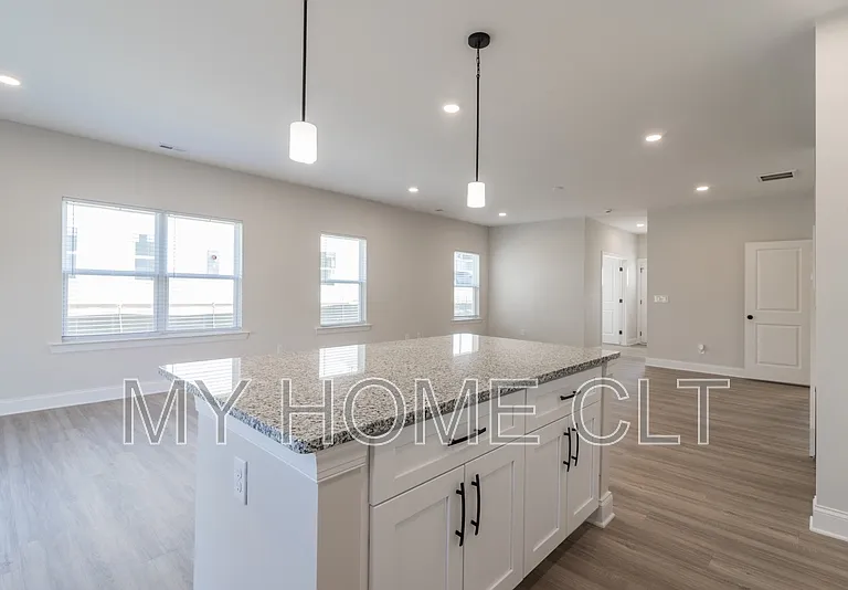 3636 Trull St — Photo 8