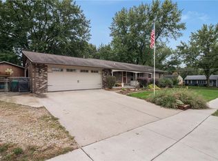 2705 E 25th St, Des Moines, IA 50317