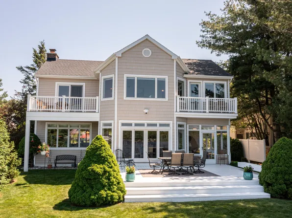 5400 Tonto Rd, Pentwater, MI 49449