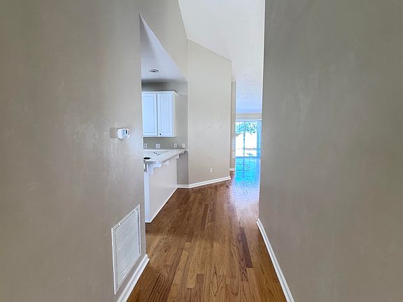 4th image of 1125 Mosswood Chase