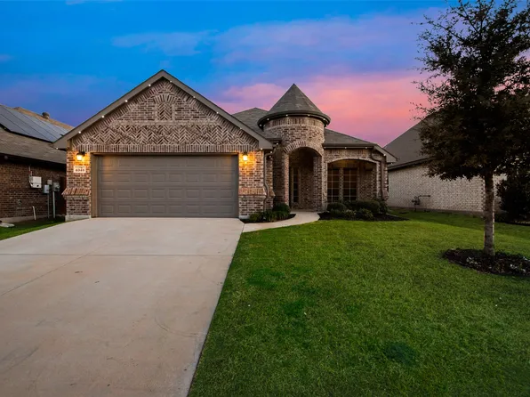 6348 Red Cliff Dr, Fort Worth, TX 76179