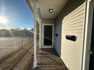 114 N Colony St #1R, Wallingford, CT 06492