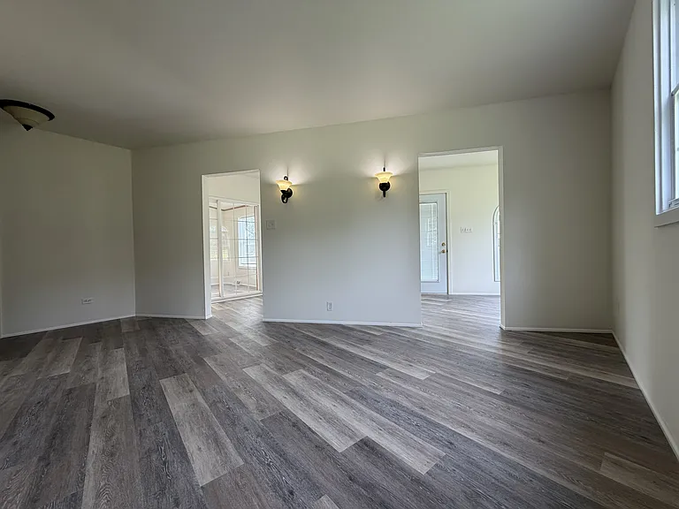 3261 Kaetzel Rd — Photo 16