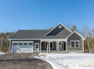 10 Taylor Berry Ln, Saco, ME 04072