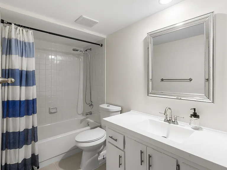 3900 SE County Line Rd #12C — Photo 17