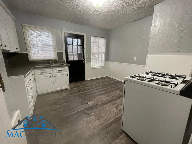 3604 S Meta Ave — Photo 5