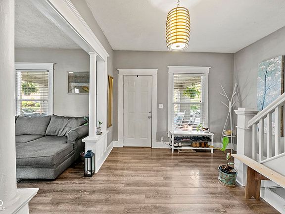 5th image of 4023 Graceland Ave