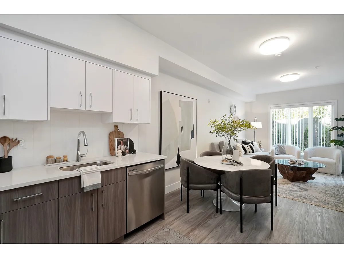 10129 5th St #312 photo 1