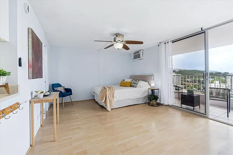 Studio, 1.0 bath, 389 sqft, $1,800 — Photo 4