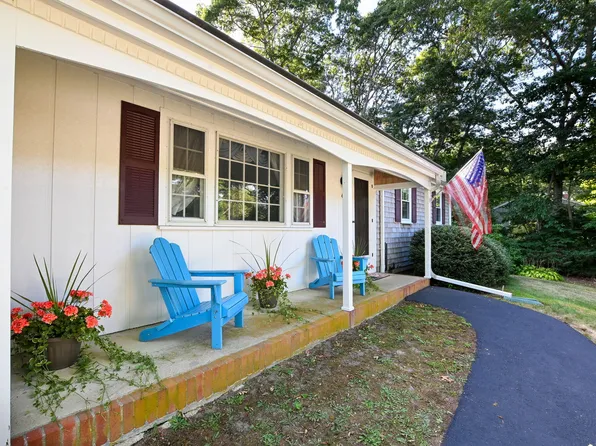 4 Royal Circle, Sandwich, MA 02563