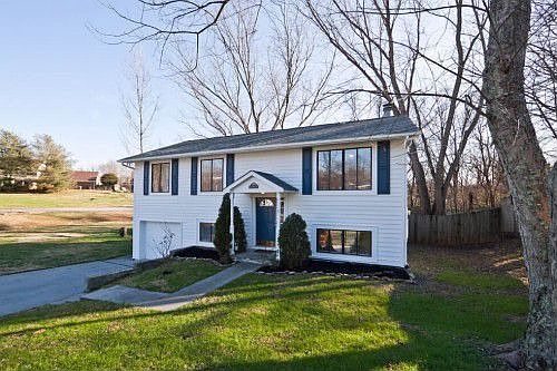 4th image of 700 Lake Mill Ln