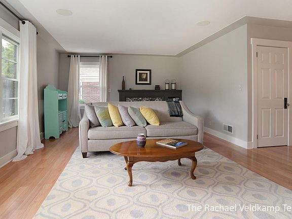 5th image of 2421 Union Ave SE