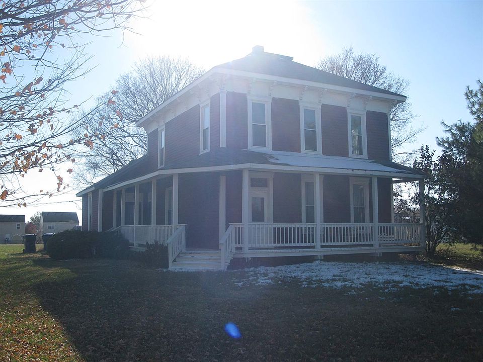 1st image of 11915 E 156th St