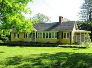 28 Ormsbee Ave, Proctor, VT 05765