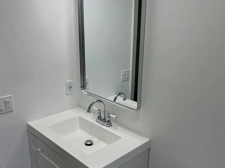 136 Magnolia St #B — Photo 7