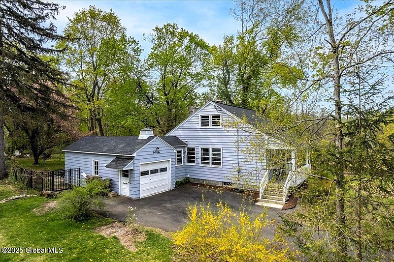 3rd image of 61 McCormack Road