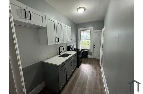 35 Shepard Ave #11 Photo 1