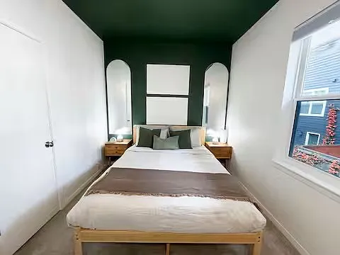 2 bed, 983 sqft, $2,500 — Photo 3