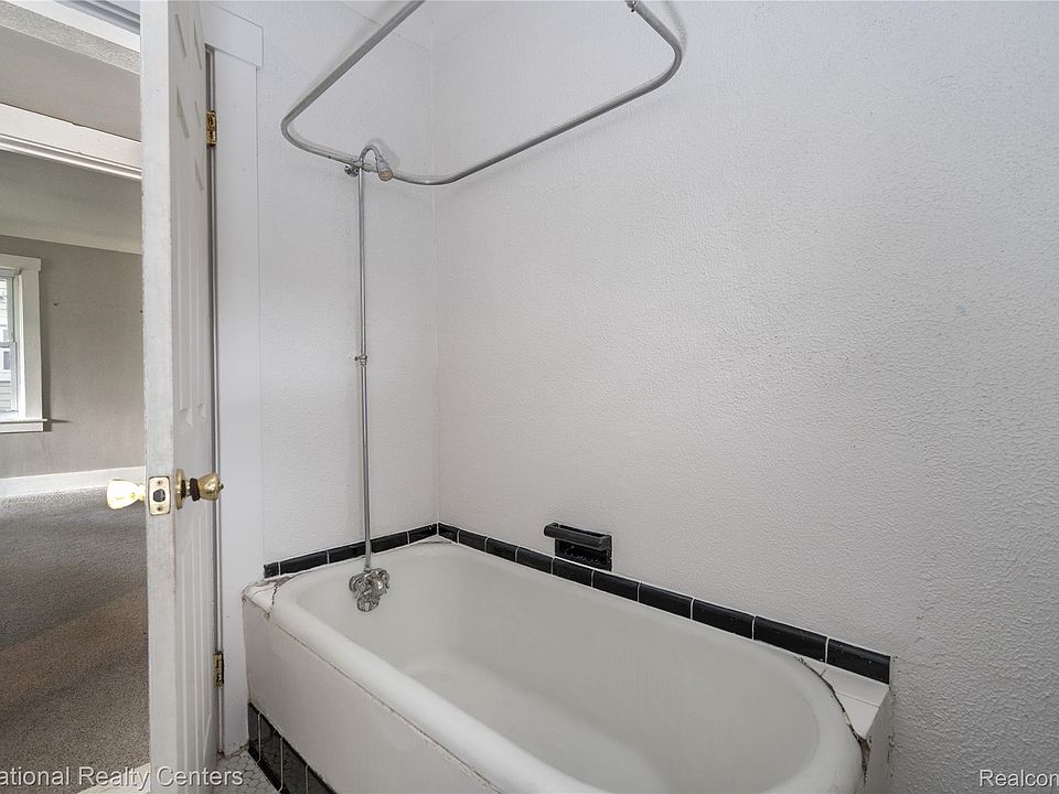 216 Rhode Island Ave, photo 20