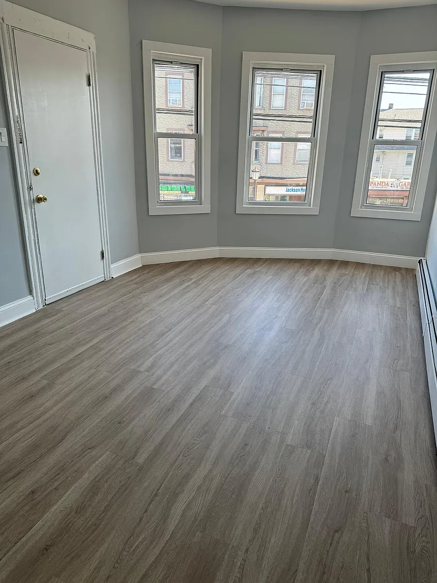 Building Photo - 2336 Barnum Ave #E