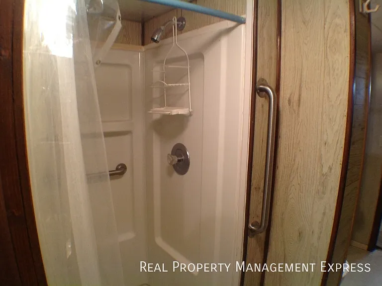233 E Pam Rd — Photo 14