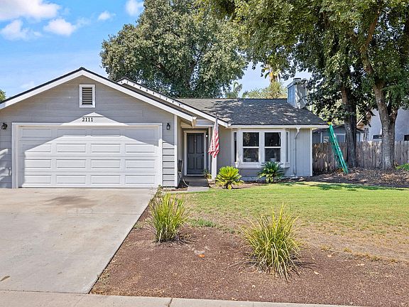 3rd image of 2111 S Conyer Ct Court