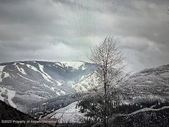 491 Metcalf Rd APT E14, Avon, CO 81620