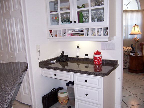 5th image of 111 Whippoorwill Dr