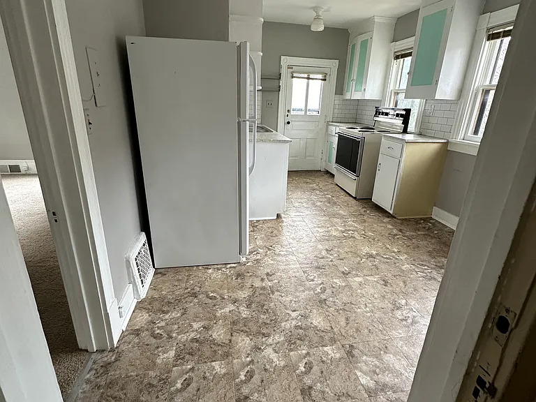 829 Miller Ave #2 — Photo 19