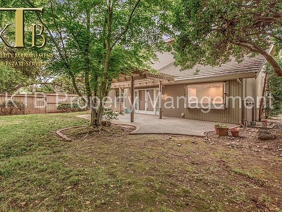 3rd image of 11421 Sutters Mill Cir