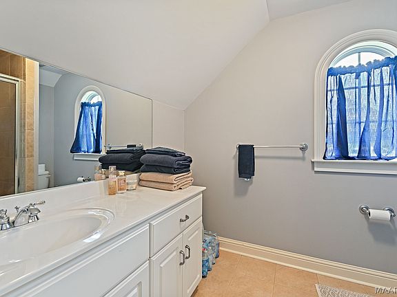 5th image of 85 Jackson Ln
