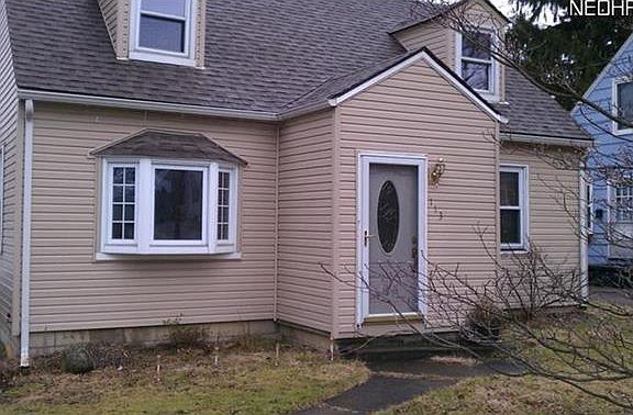 2nd image of 113 S Roanoke Ave