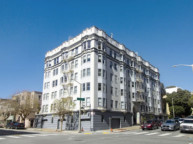 Side view exterior of the apartment building at 1801 Gough St, San Francisco, CA 94109, United States