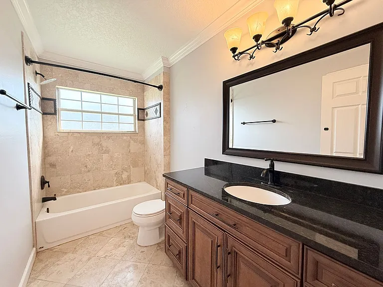 11411 Kingsley Manor Way — Photo 32