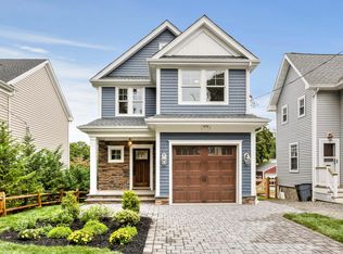 29 3rd St, Rumson, NJ 07760