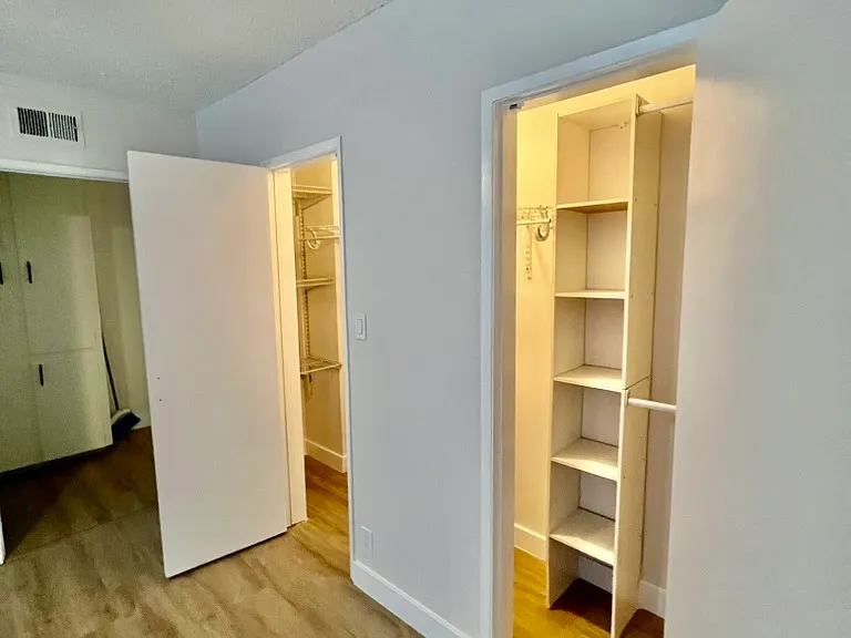 726 N Alfred St — Photo 6