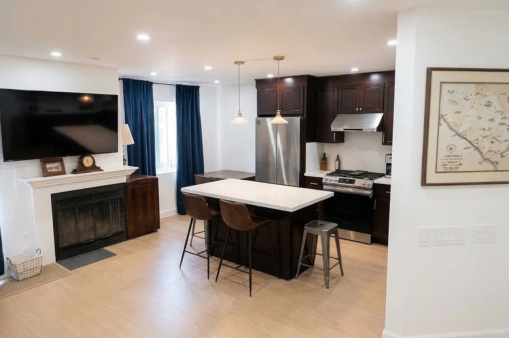 3 bed, 1281 sqft, $3,500 — Photo 3