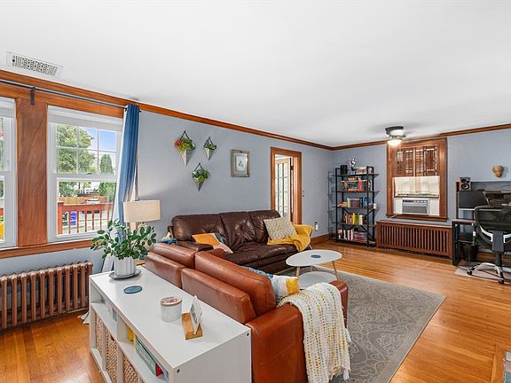 4th image of 12 Baincroft Rd