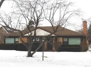 4510 W Concord Ln, Skokie, IL 60076