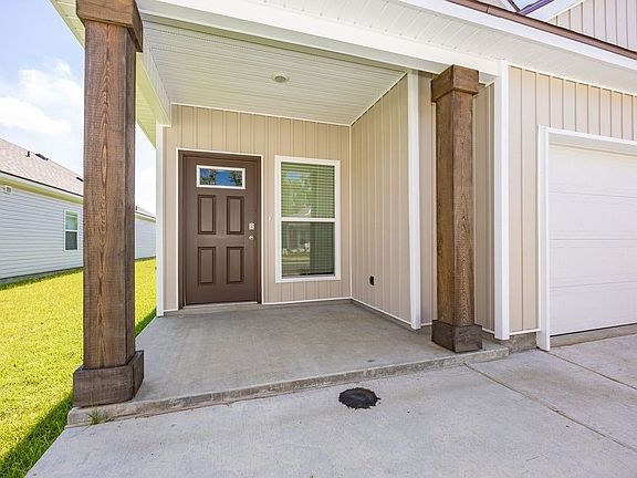 2nd image of 1020 Renova Dr