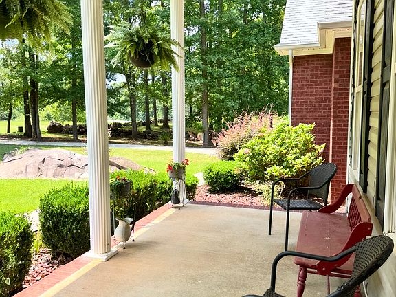 4th image of 114 Overland Way
