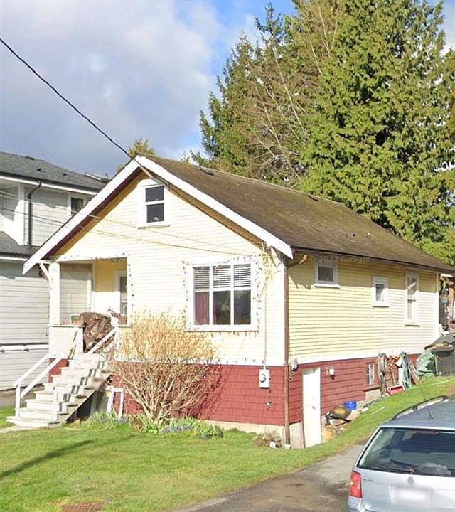 1st image of 215 9th Ave