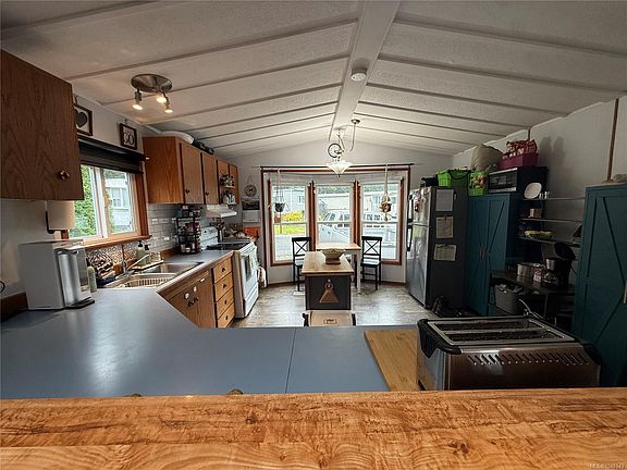 3rd image of 5250 Beaver Harbour Rd #62
