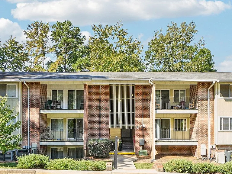 Chatham Forest Apartments — Photo 5
