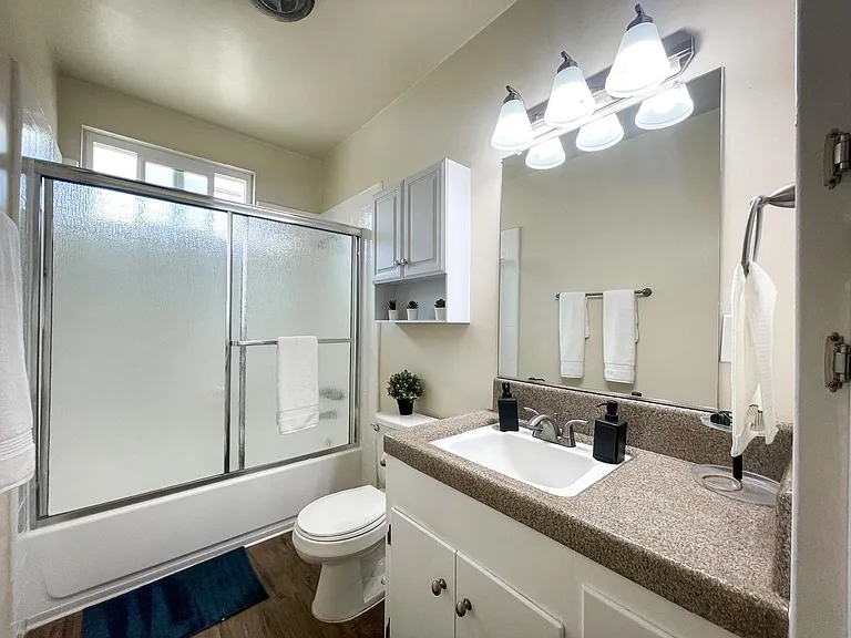 Pine Village Apartments — Photo 25