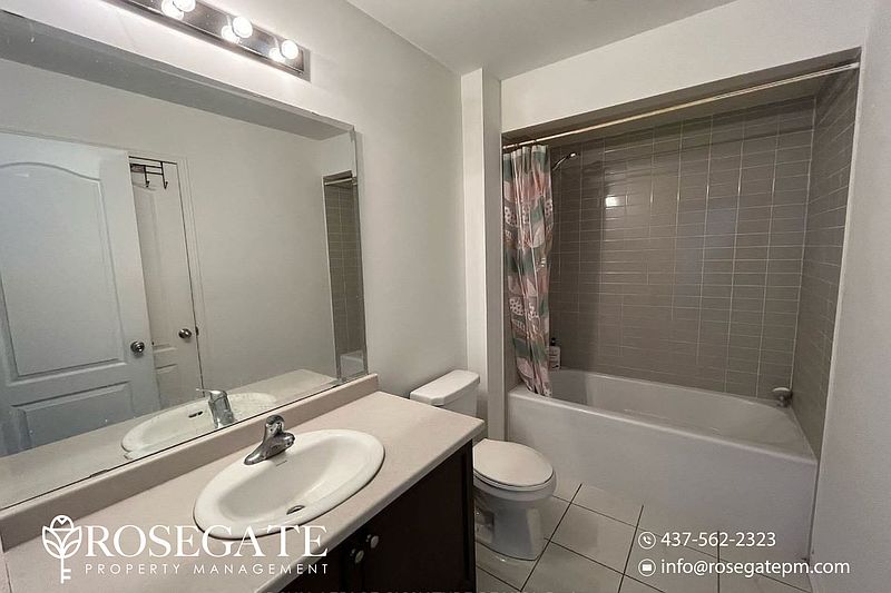 Brampton Townhouse for rent - 4 Bedrooms — photo 9